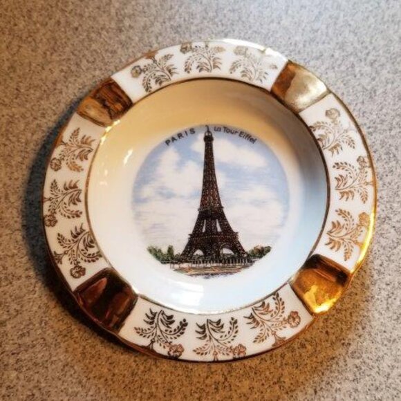 Eiffel Tower Vintage Round Porcelain Ashtray - Picture 1 of 3
